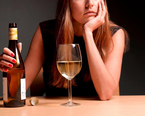 Анонимное лечение женского алкоголизма в Порхове